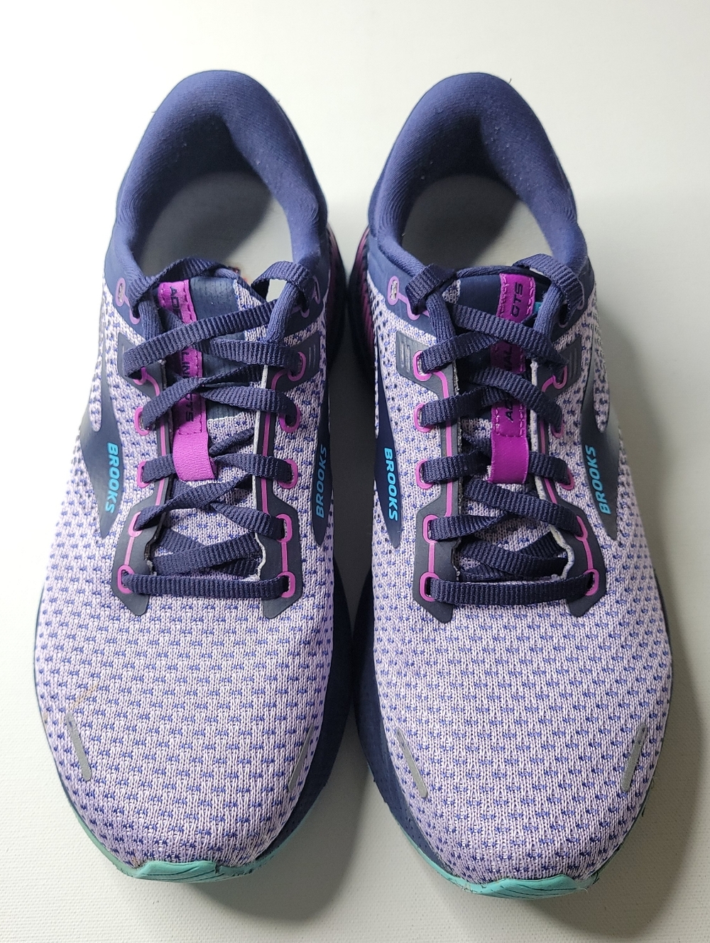 Brooks Adrenaline GTS 22 Size 9